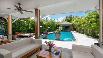 Villa Dokkaew - 4 Bedrooms Private Pool Villa | Terrace/patio