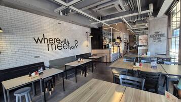 Daily continental breakfast (THB 280 per person)