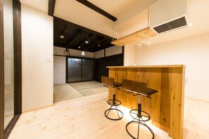 In-room dining - Sanjo Misasagi Umenotoan (Kyoto)