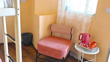 Twin Room, Private Bathroom | Individually decorated, individually furnished, blackout drapes