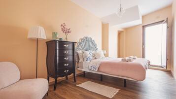 Chambre Double Standard, salle de bains privée | Décoration personnalisée, ameublement personnalisé, rideaux occultants