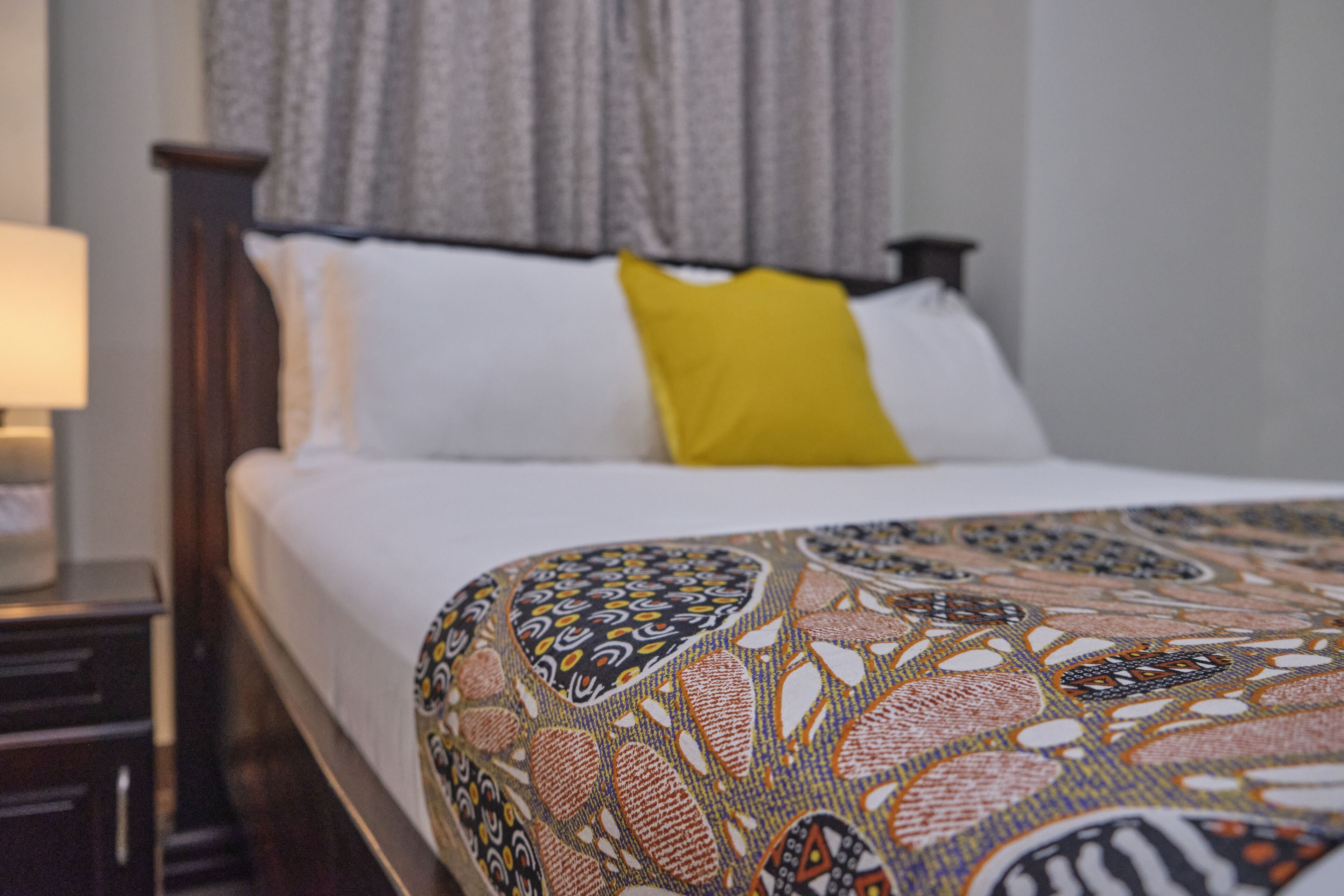 deluxe studio | premium bedding, minibar, in-room safe, desk