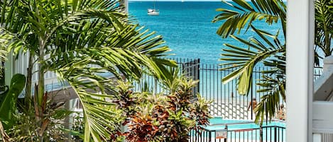 Mini Suite simple vue mer partielle "Adult Only" - Lit double | 1 bedroom, in-room safe, blackout curtains, iron/ironing board