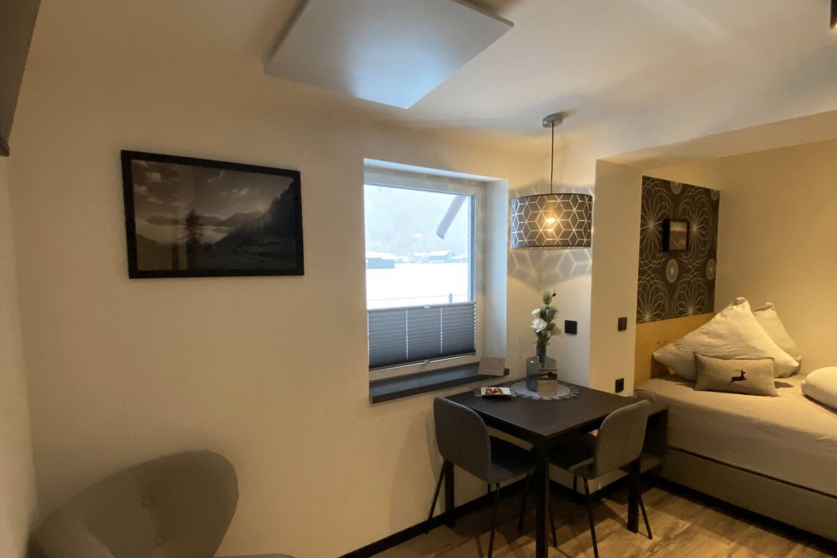 Studio | Soundproofing, WiFi (free), bed sheets