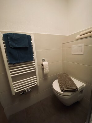 Bathroom - Apart Julia (Laengenfeld)