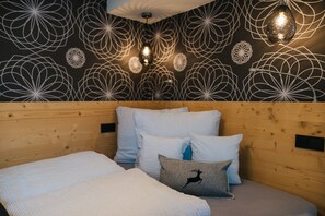 Apartment, 1 Bedroom, Balcony | Soundproofing, free WiFi, bed sheets - Apart Julia (Laengenfeld)