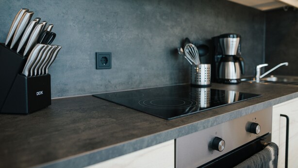 Coffee/tea maker, fridge, oven, stovetop - Apart Julia (Laengenfeld)