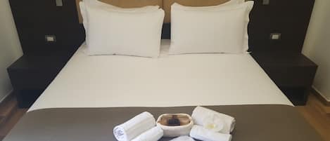 Superior Double Room | Premium bedding, in-room safe, desk, blackout drapes