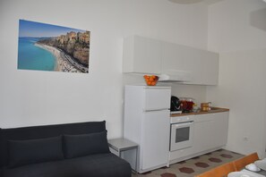 Deluxe Apartment | Private kitchen