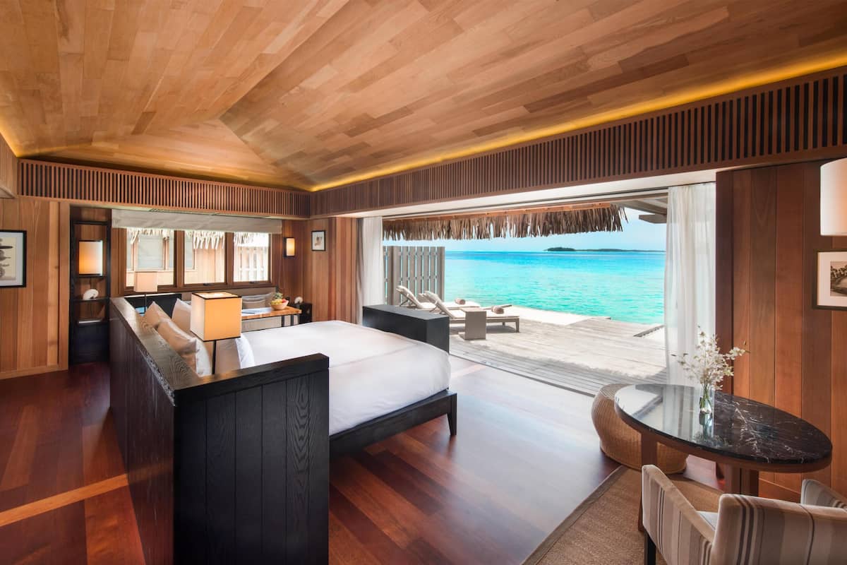 Minibar, in-room safe, desk, laptop workspace