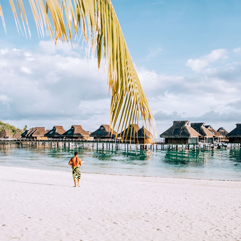 Private beach, sun loungers, beach umbrellas, beach towels