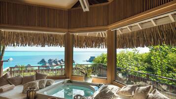 Couples treatment rooms, sauna, hot tub, steam room, body treatments