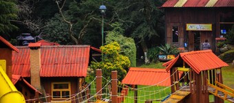 Los Vagones Cabañas Restaurante Bar