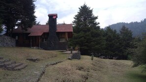 Panoramic Cabin, Multiple Beds, Hill View, Mountainside | Individually decorated, individually furnished, iron/ironing board - Los Vagones Cabañas Restaurante Bar (Huixquilucan)