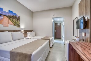 In-room safe, free WiFi, bed sheets - Tambaqui Praia Hotel (Maceió)