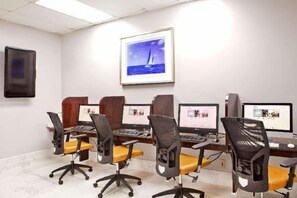 Business centre - Hilton Miami Downtown (Miami)