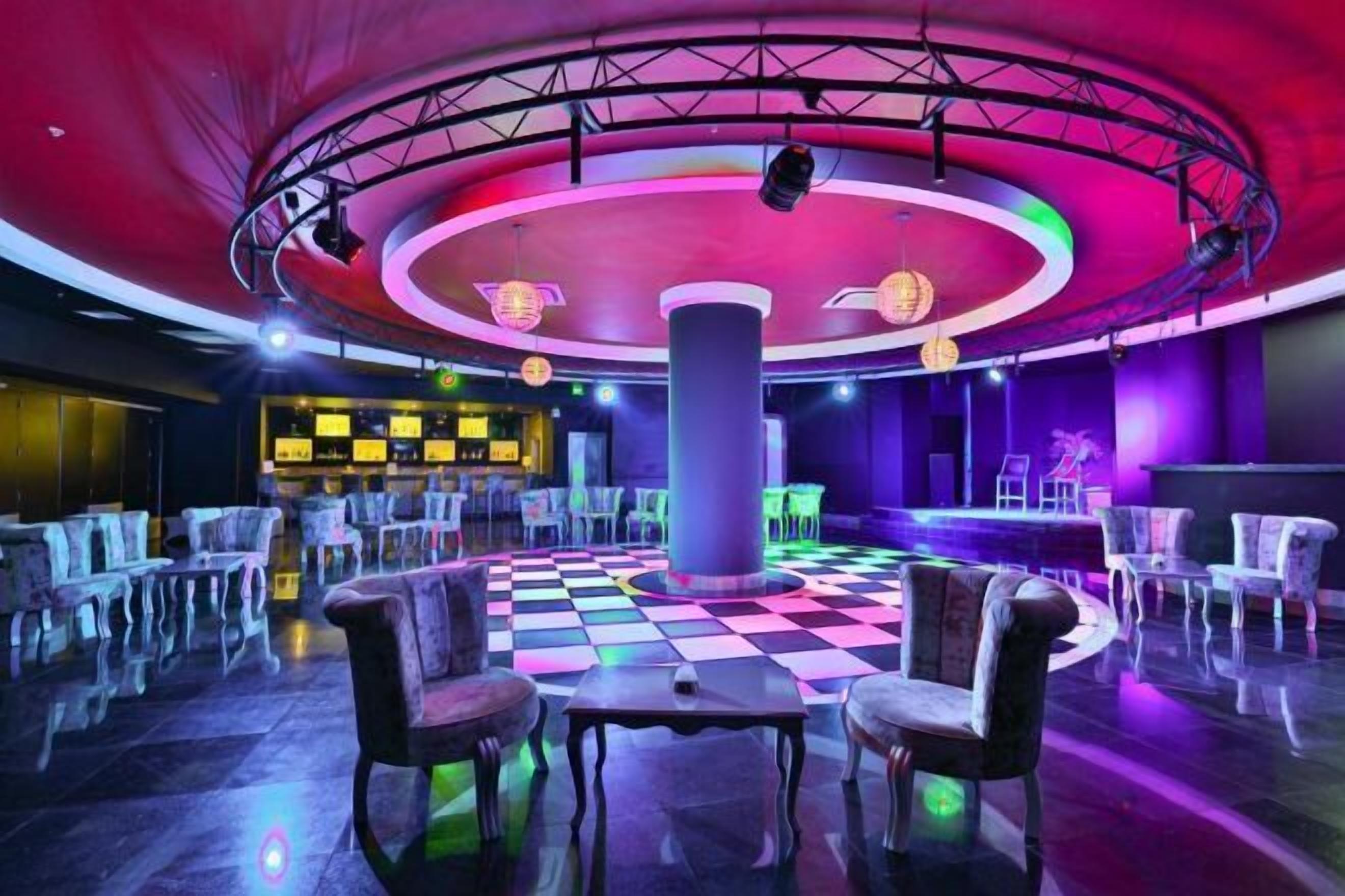 Bar (en la propiedad)