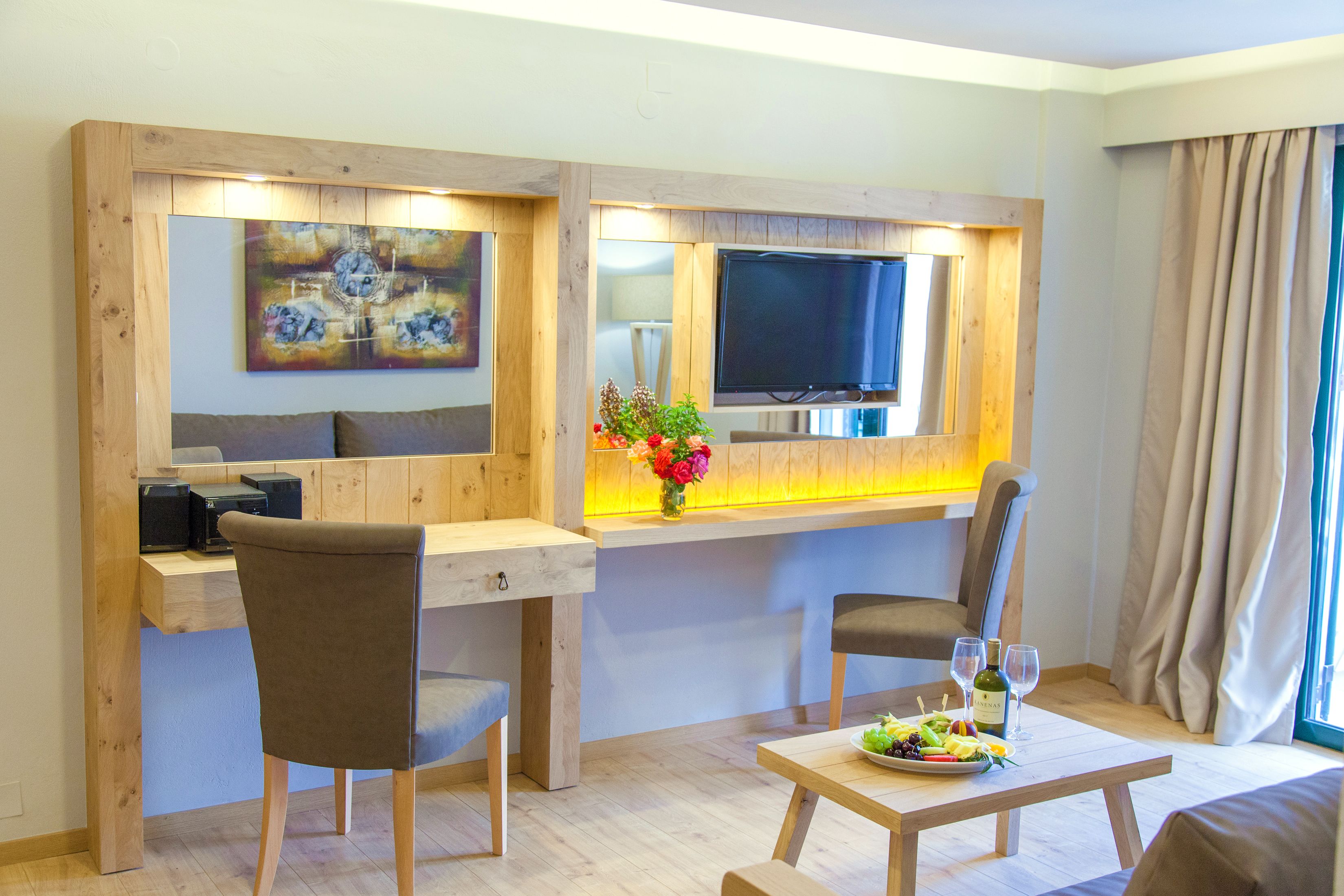 Foto - Elmi Beach Hotel & Suites