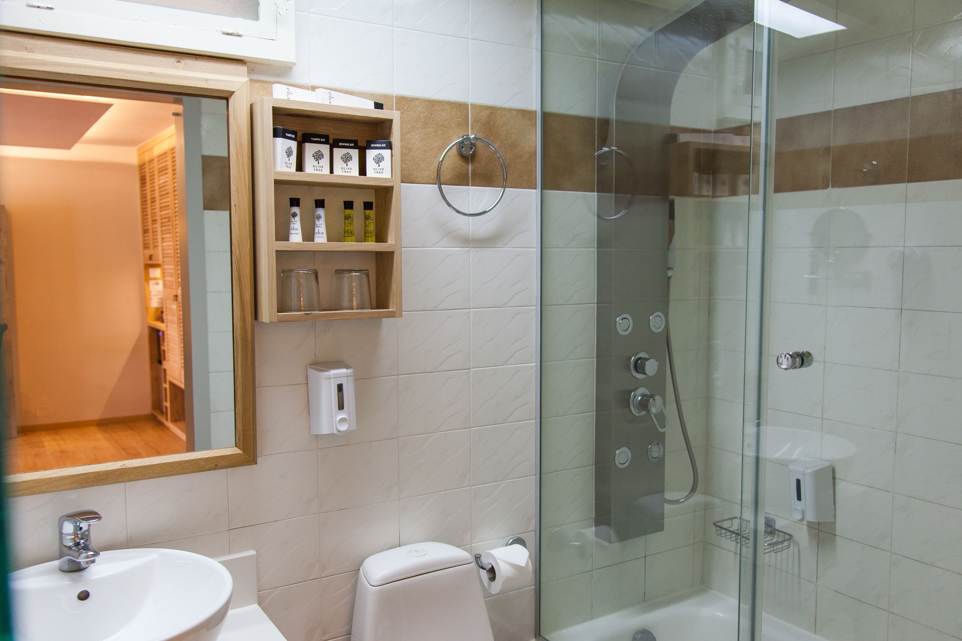 Foto - Elmi Beach Hotel & Suites