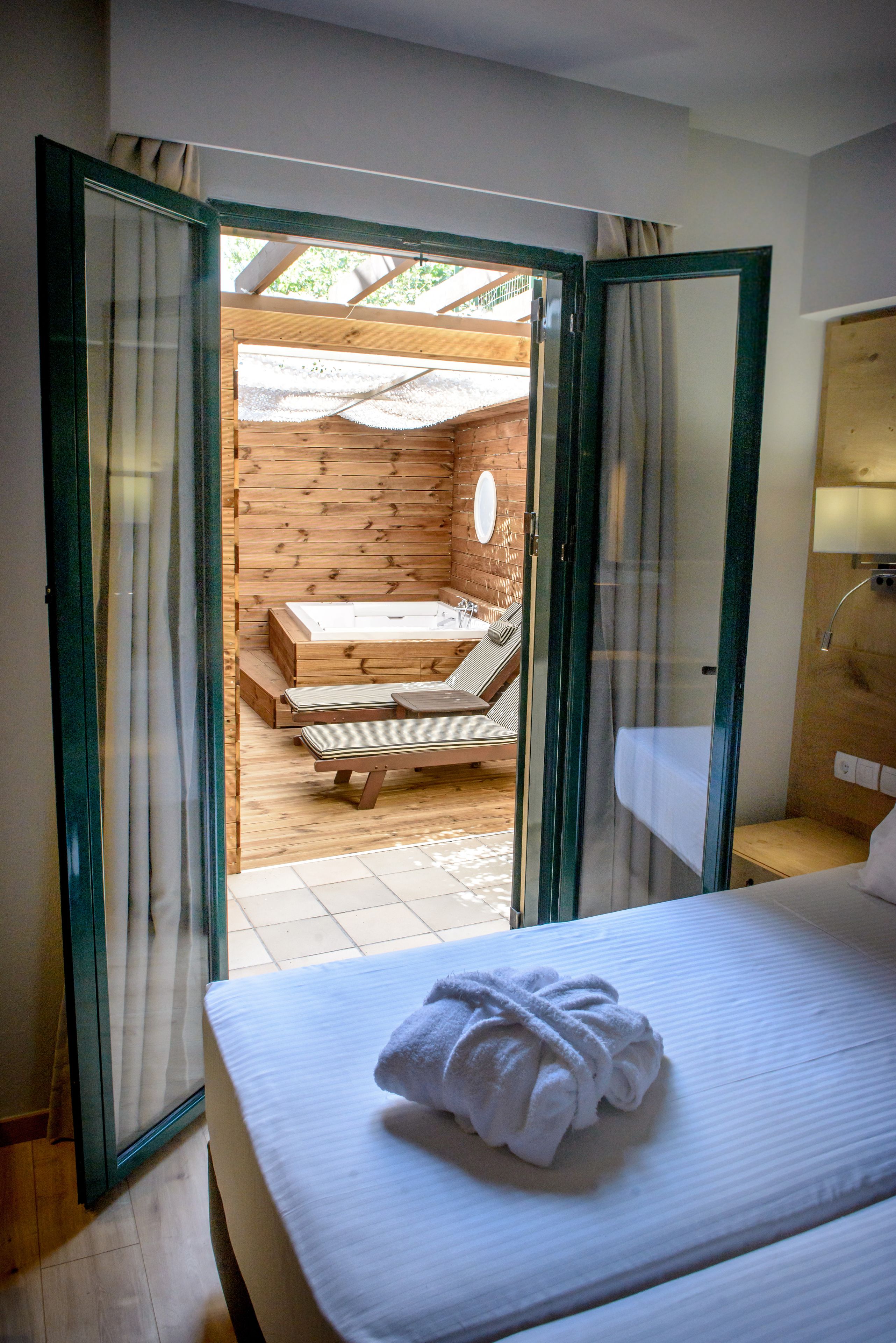 Foto - Elmi Beach Hotel & Suites