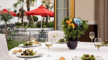 Area banquet outdoor