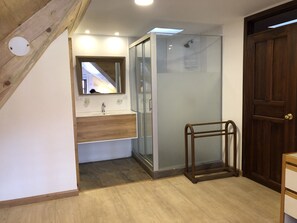 Douche de la salle de bain
