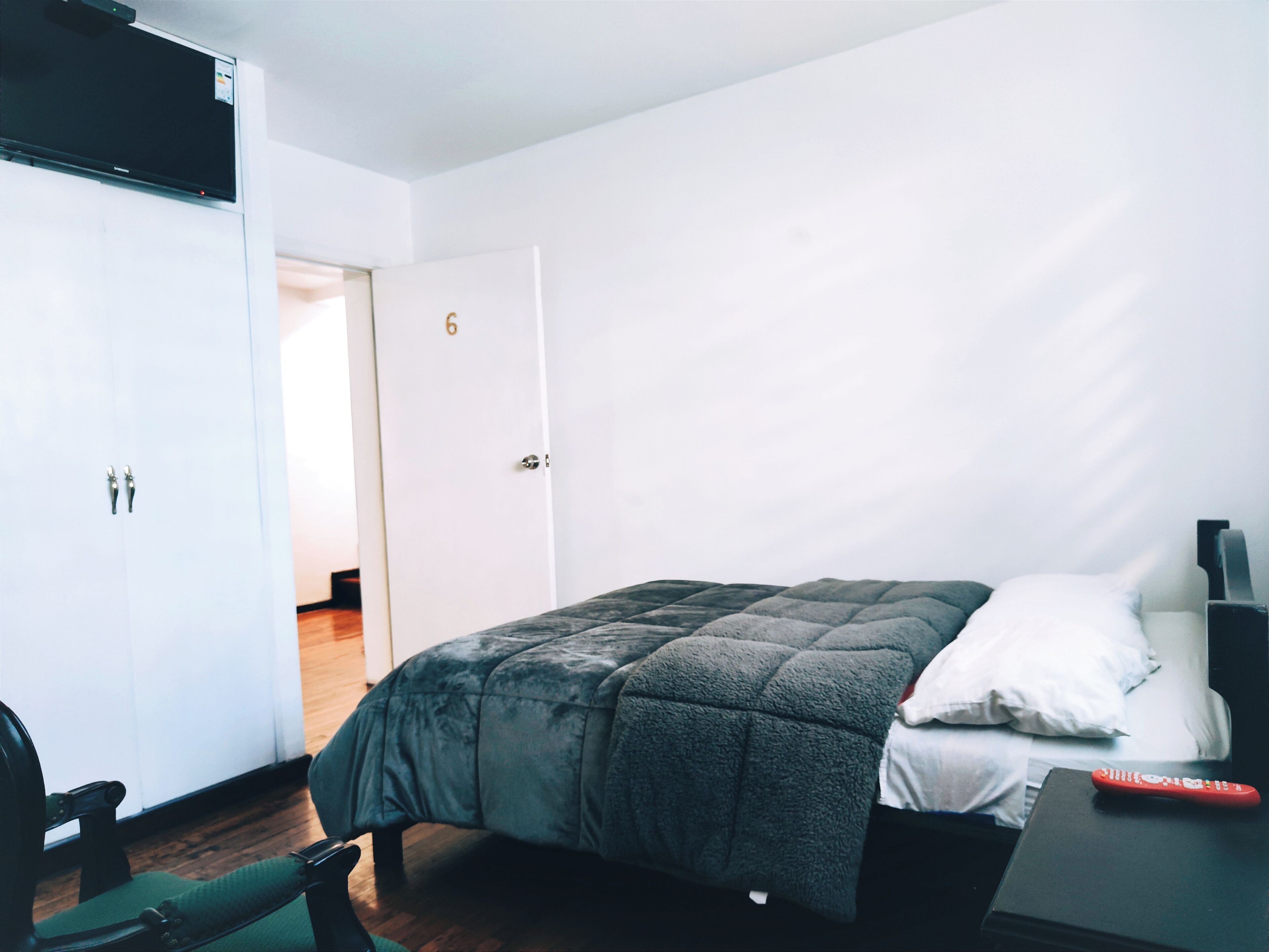 economy single room, 1 bedroom, ensuite | premium bedding, minibar, in-room safe, desk