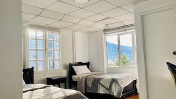 Ropa de cama de alta calidad y minibar