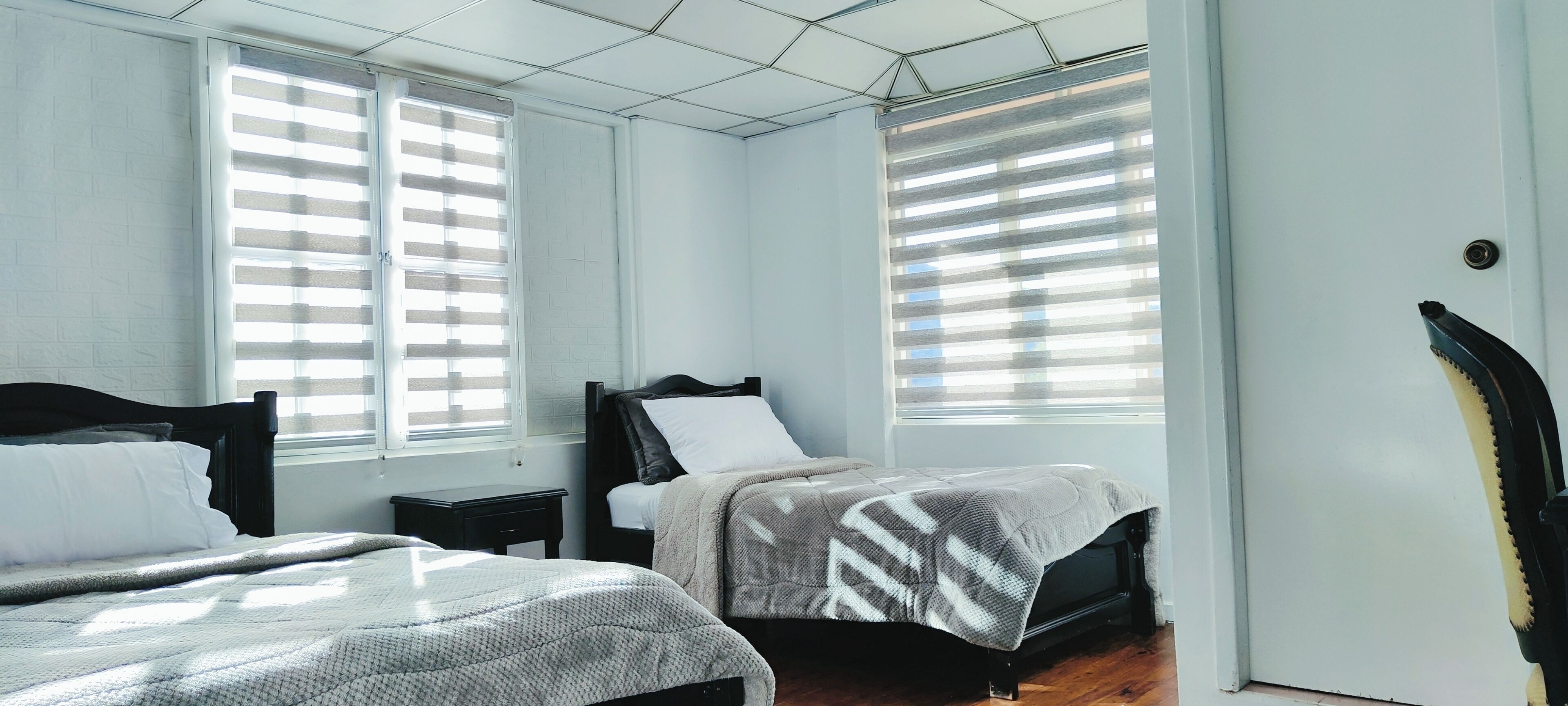 standard twin room | premium bedding, minibar, in-room safe, desk