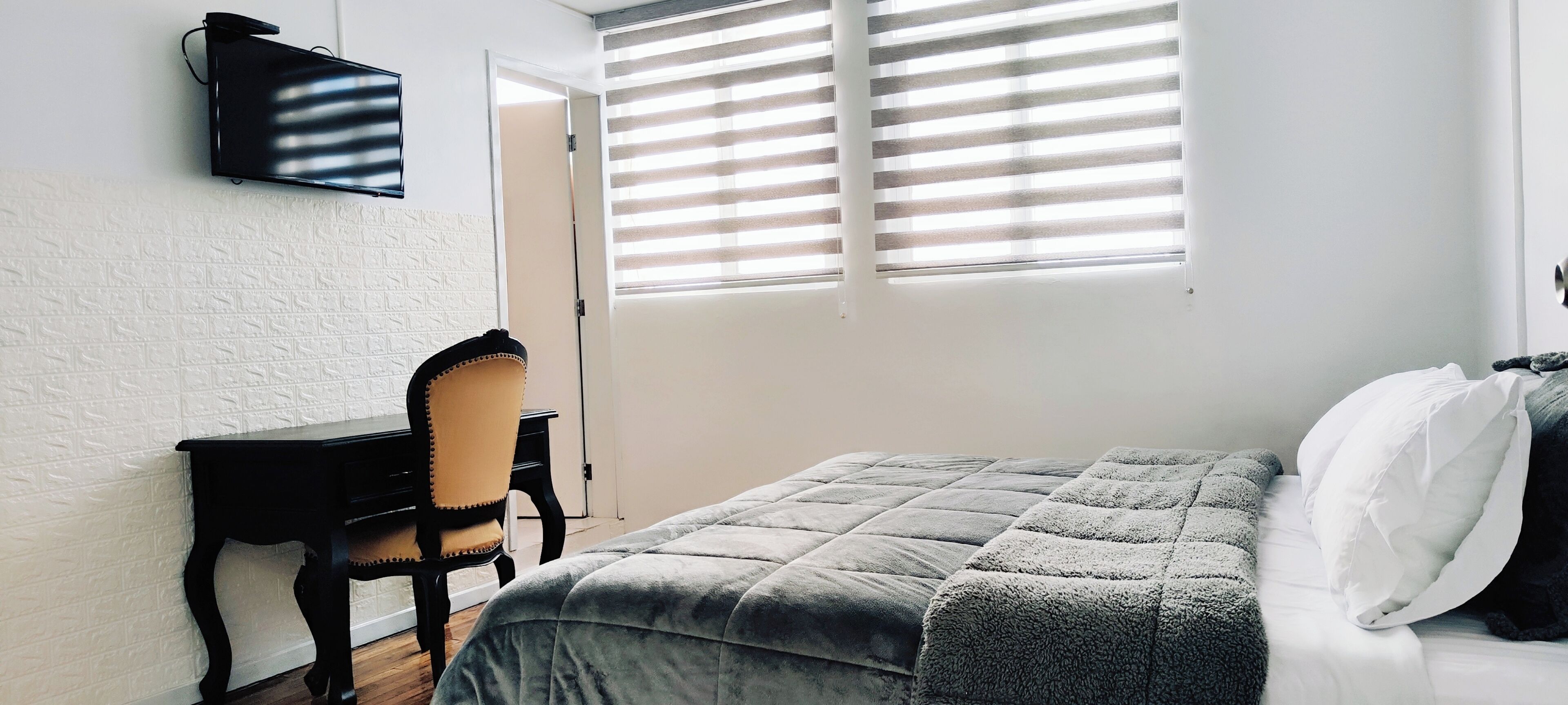 standard double room | premium bedding, minibar, in-room safe, desk