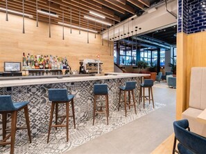 Bar (in der Unterkunft)