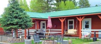 Cascade Lake Inn