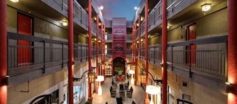 Best Western Plus Dragon Gate Inn