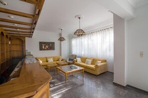 Interior - Kamari Blue Boutique Hotel (Santorini)