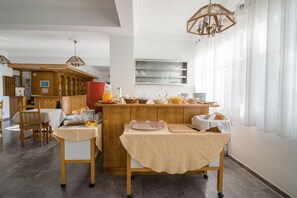 Dining - Kamari Blue Boutique Hotel (Santorini)