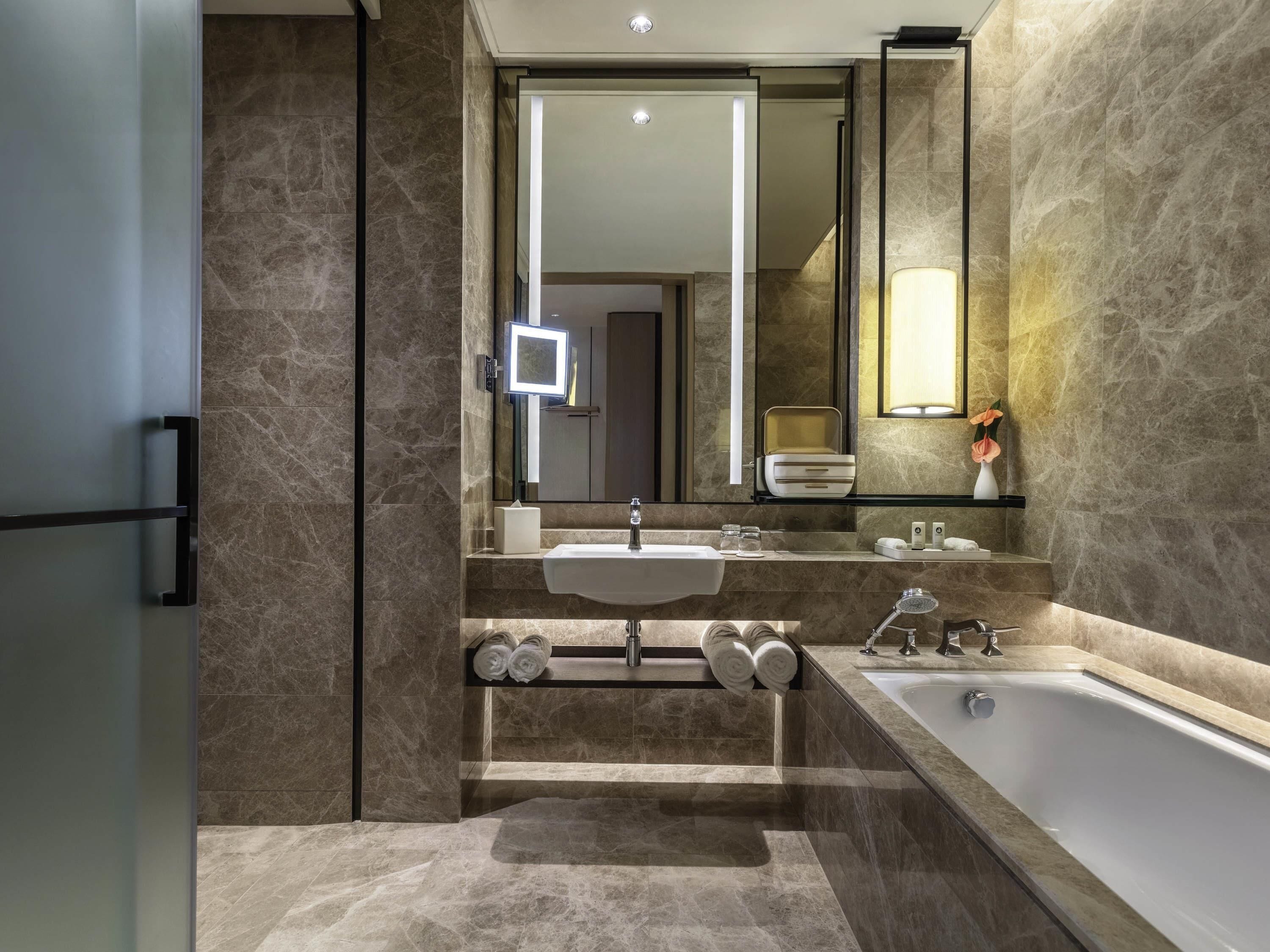 Literie de qualité supérieure, couette en duvet d'oie, minibar