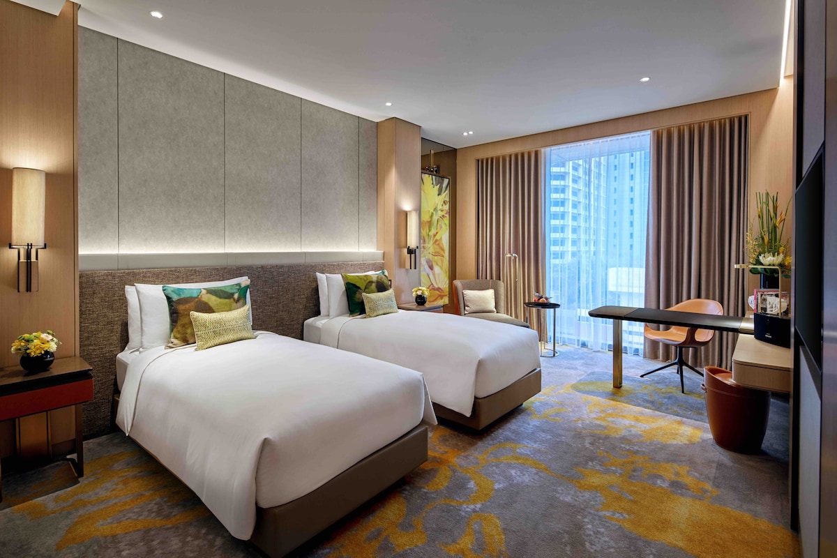 ห้องคลับ | เครื่องนอนระดับพรีเมียม, ผ้านวมขนเป็ด, มินิบาร์, ตู้นิรภัยในห้องพัก