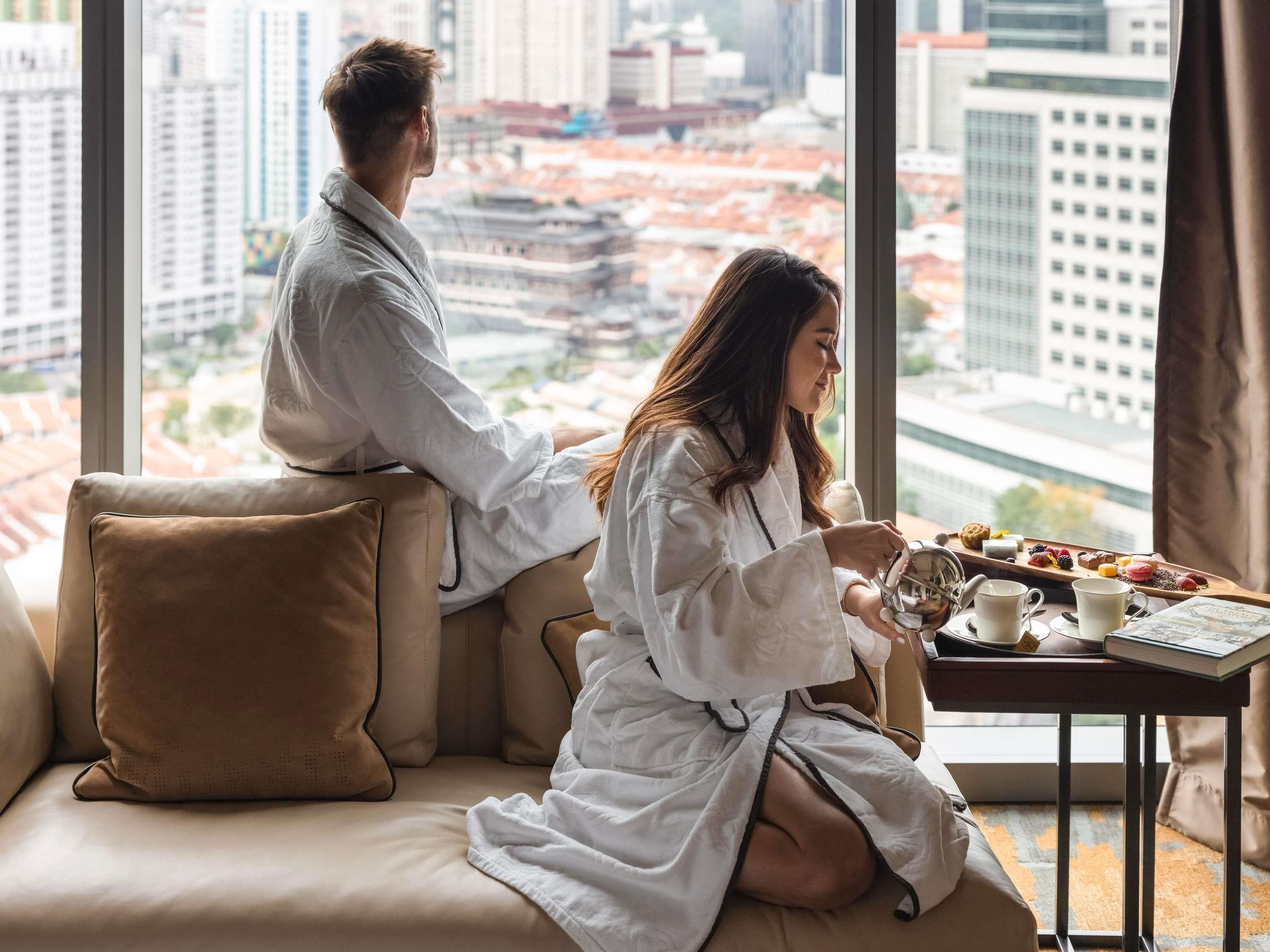 高級寢具、羽絨被、迷你吧、客房內保險箱