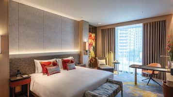 Ropa de cama de alta calidad, cubrecamas y minibar