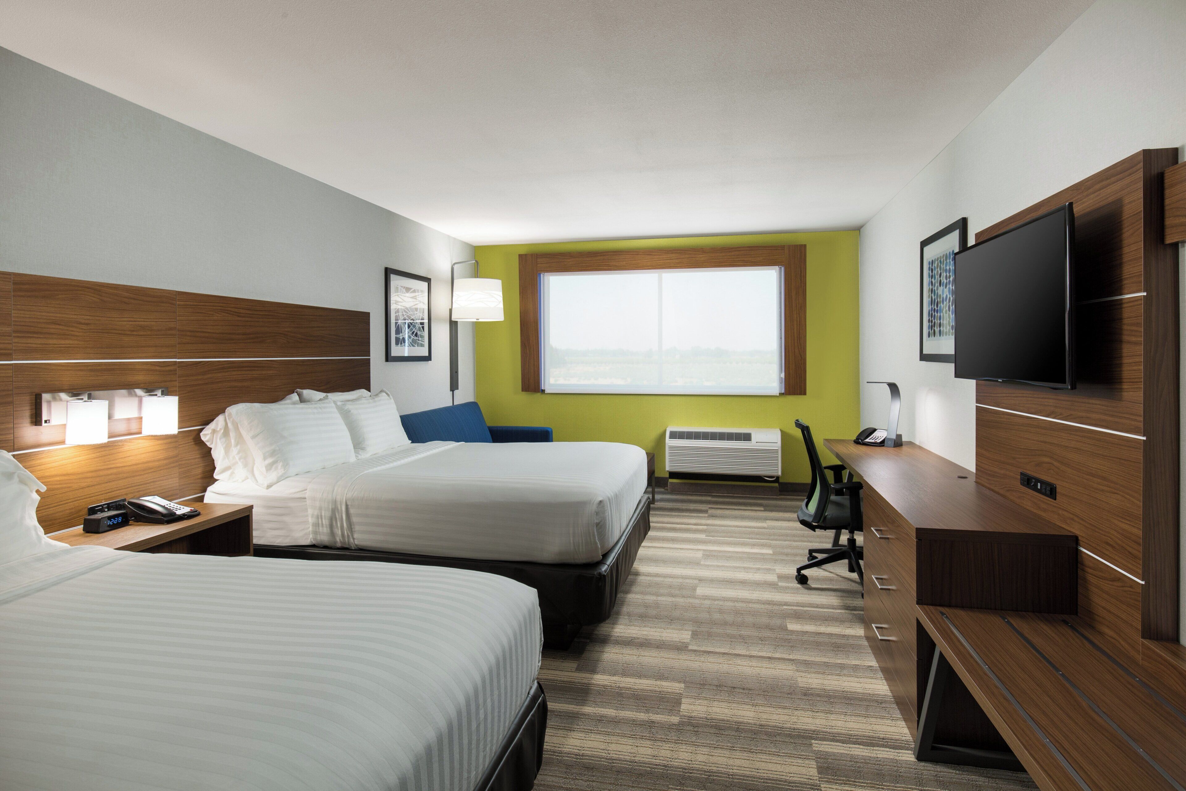 Photo - Holiday Inn Express Visalia Sequoia Gateway Area by IHG