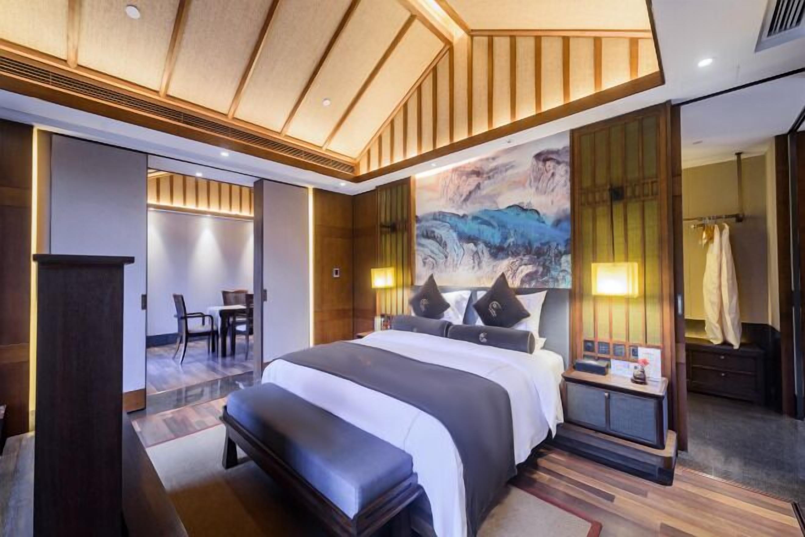 Minibar, in-room safe, desk, blackout curtains