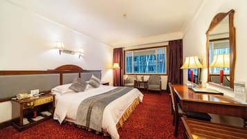 Executive King Room B (Building 3) | Minibar, in-room safe, desk, blackout drapes