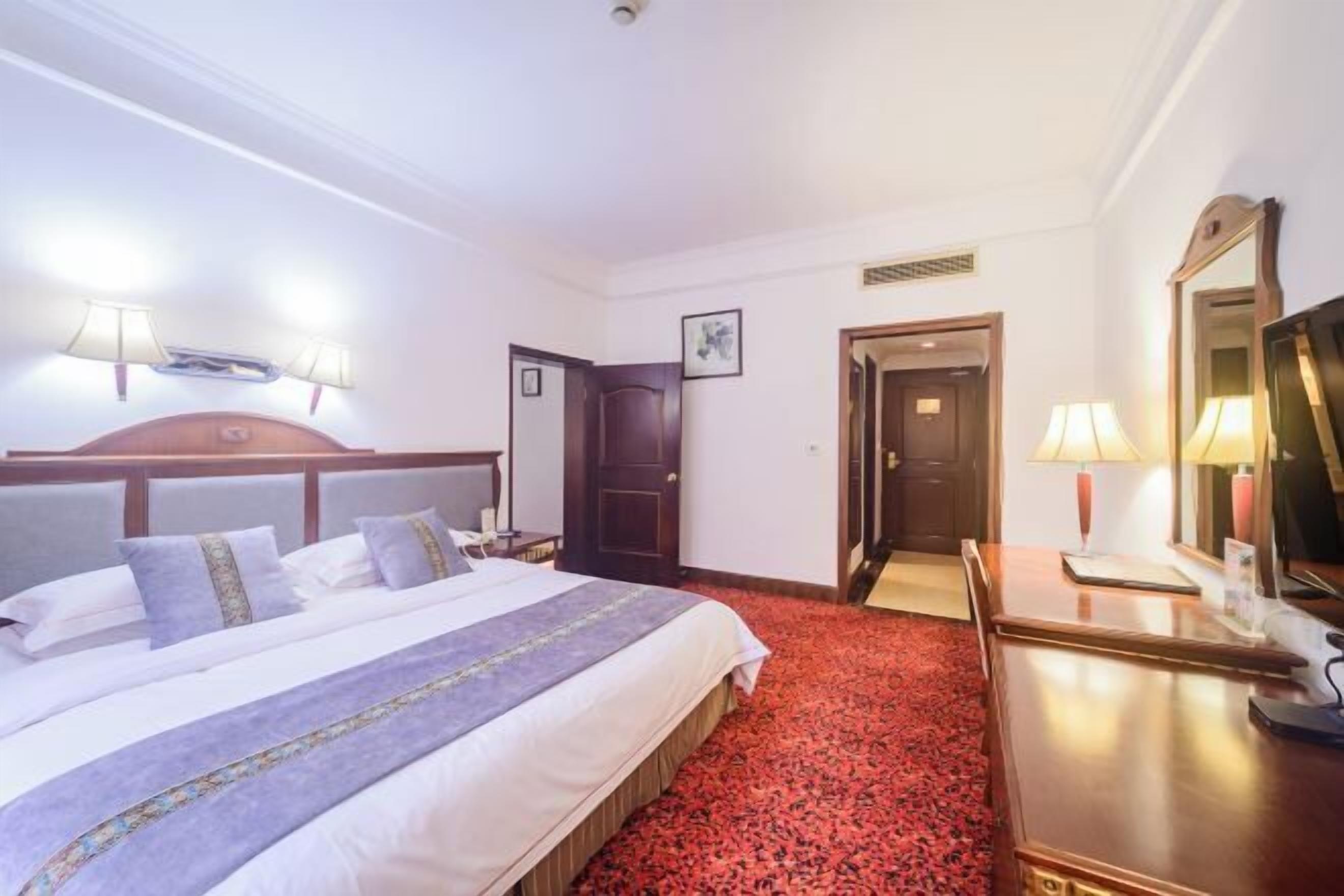 Minibar, in-room safe, desk, blackout curtains