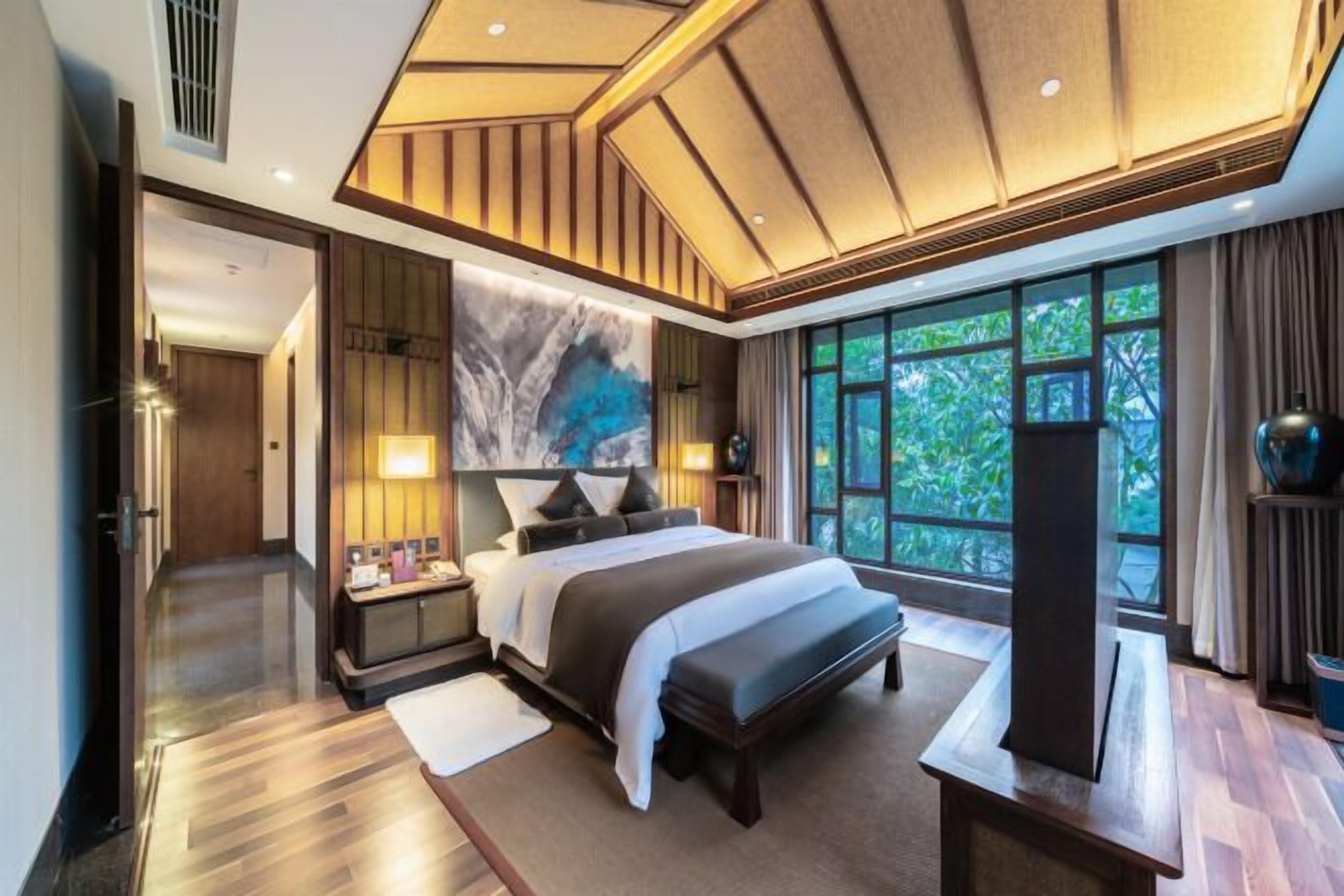 Minibar, in-room safe, desk, blackout curtains