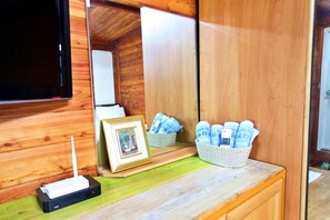 Zimmer, Terrasse (Hinoki,14PY, Free Extra Person Charge) | Zimmerausstattung