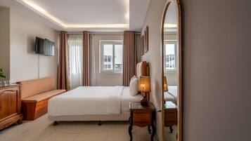 Firemannsrom – familie | Minibar, safe på rommet, skrivebord og wi-fi (inkludert)