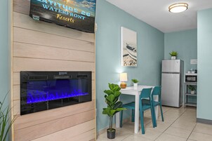 Cortinas blackout, tabla de planchar con plancha y wifi gratis 