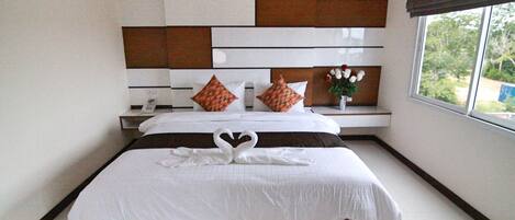 Standard Double Room | Desk, free WiFi