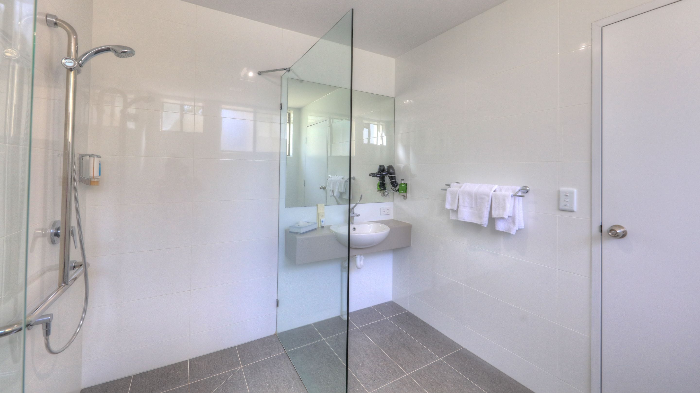 Bathroom shower