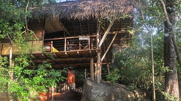 Casa de campo tradicional | Caja fuerte, wifi gratis, ropa de cama
